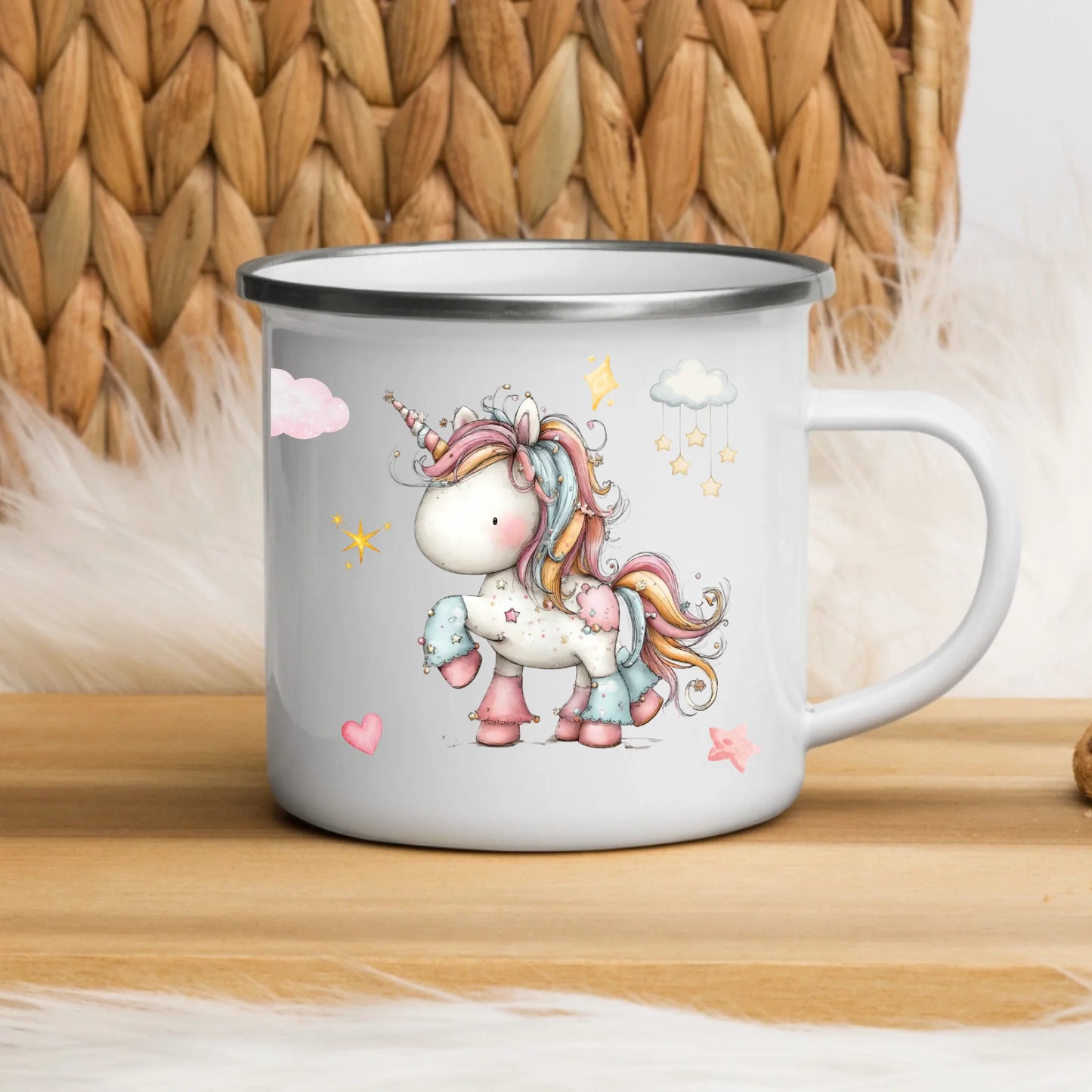 Kratzfeste Emaille Kindertasse mit Henkel – bruchsicherer Kinderbecher mit Namen und nachhaltiger Emaille-Beschichtung