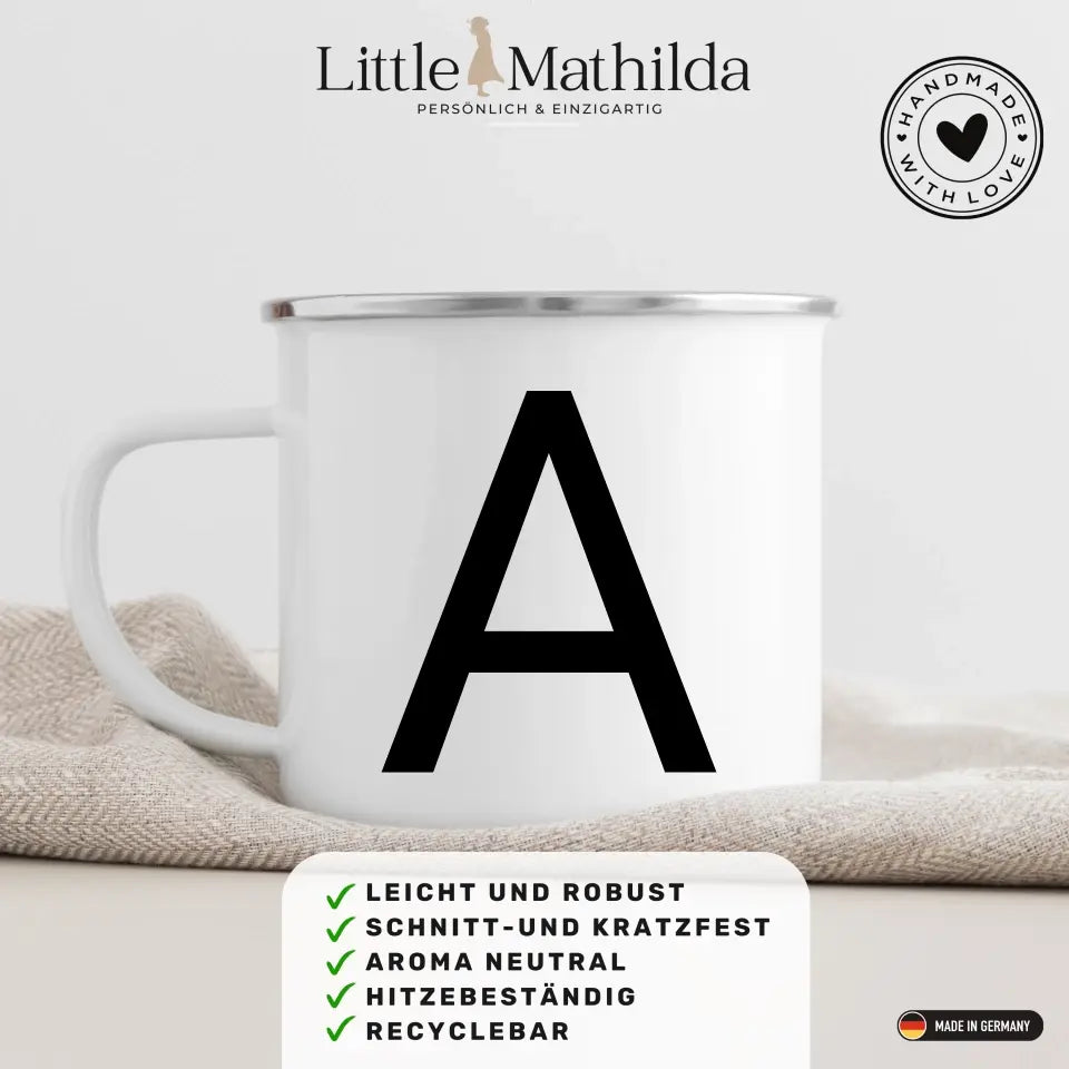 Minimalistische Buchstabentasse