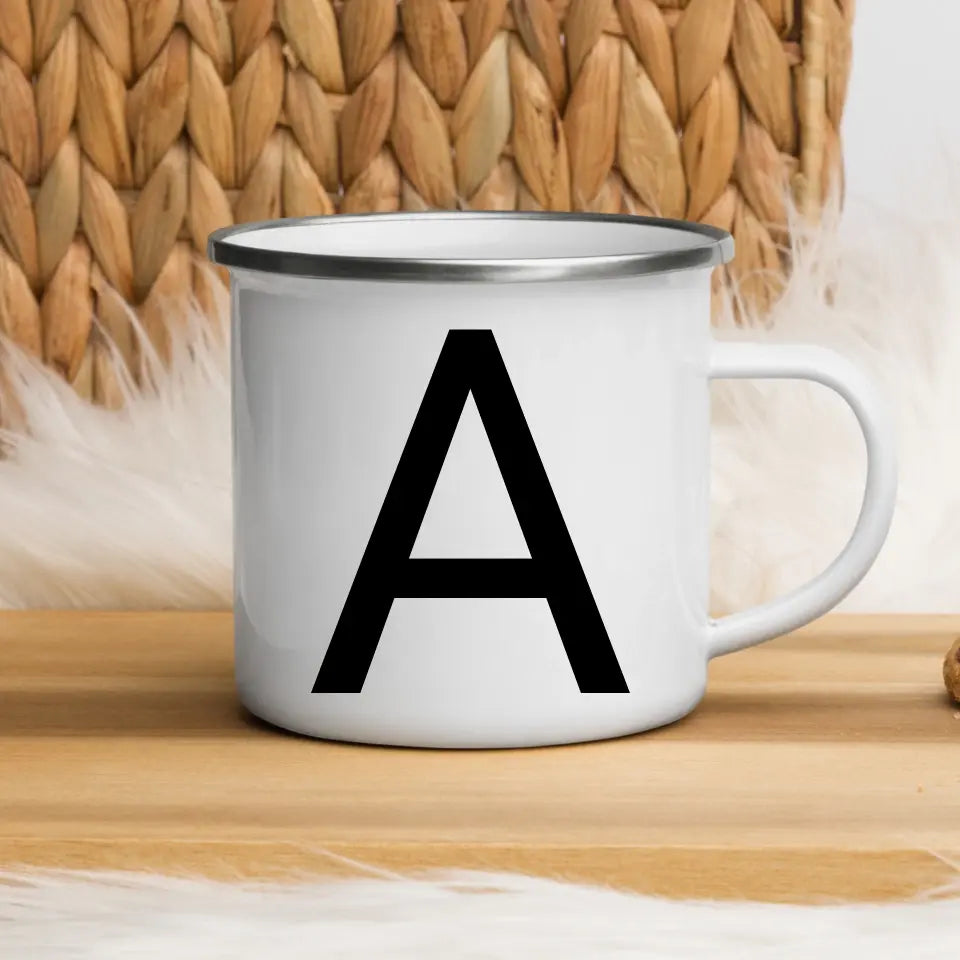 Minimalistische Buchstabentasse