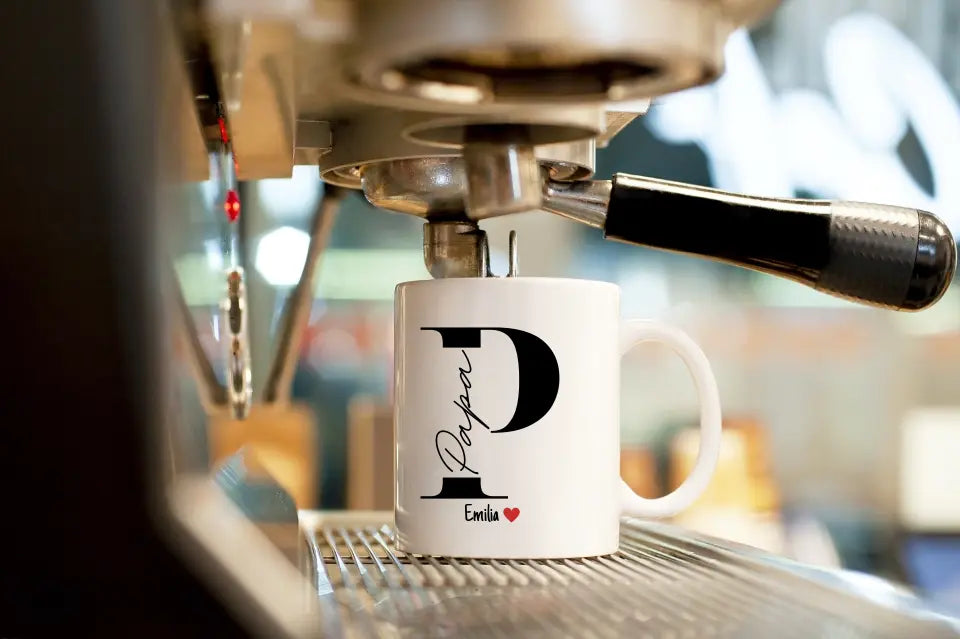Papa Tasse mit Namen der Kinder