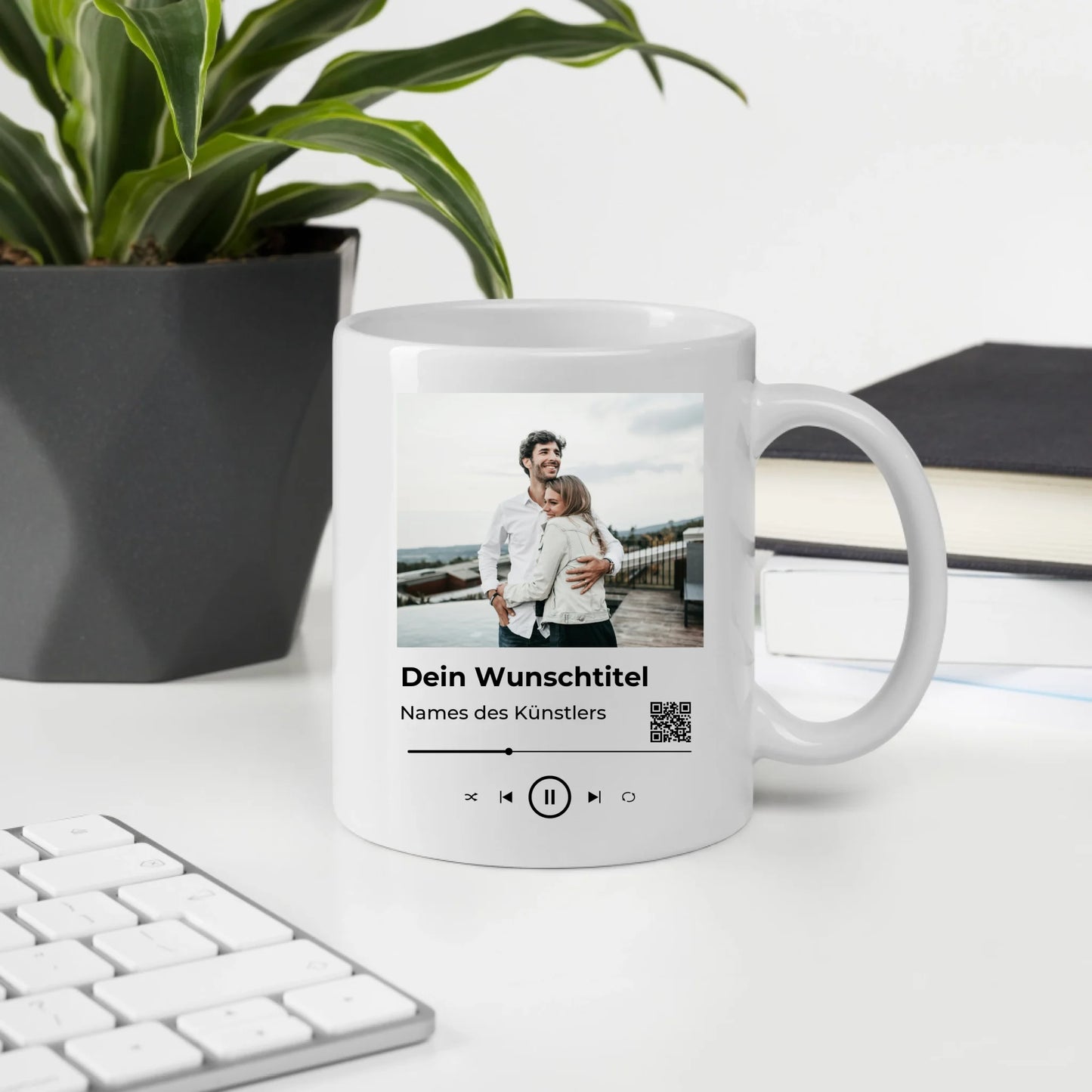 Personalisierte Keramik Tasse mit deinem Lieblingsong