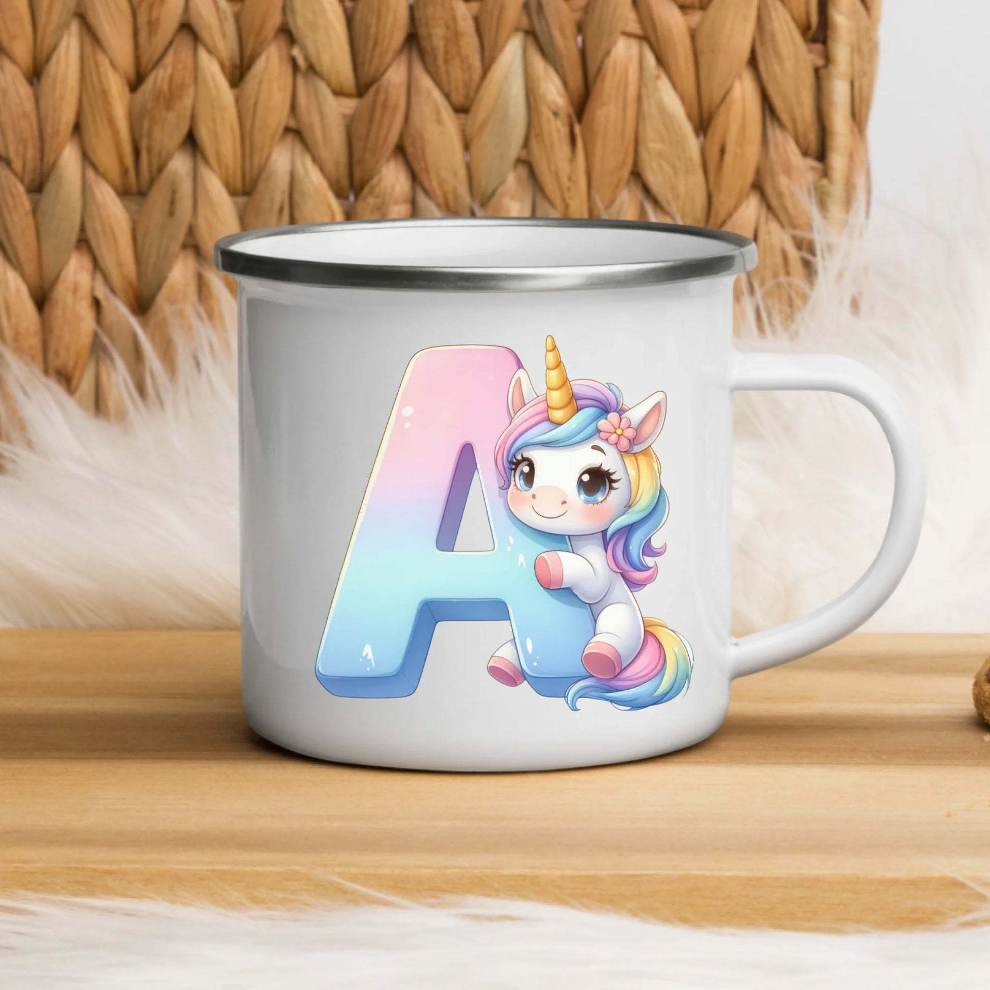 Kratzfeste Emaille Kindertasse mit Henkel – bruchsicherer Kinderbecher mit Namen und nachhaltiger Emaille-Beschichtung