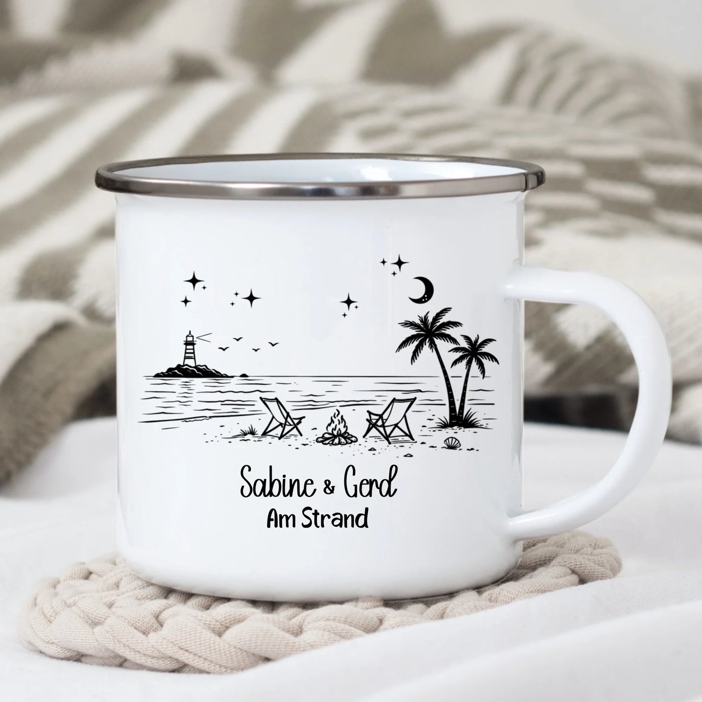 Personalisierte Emaille Camping Tasse Strandnacht am Lagerfeuer