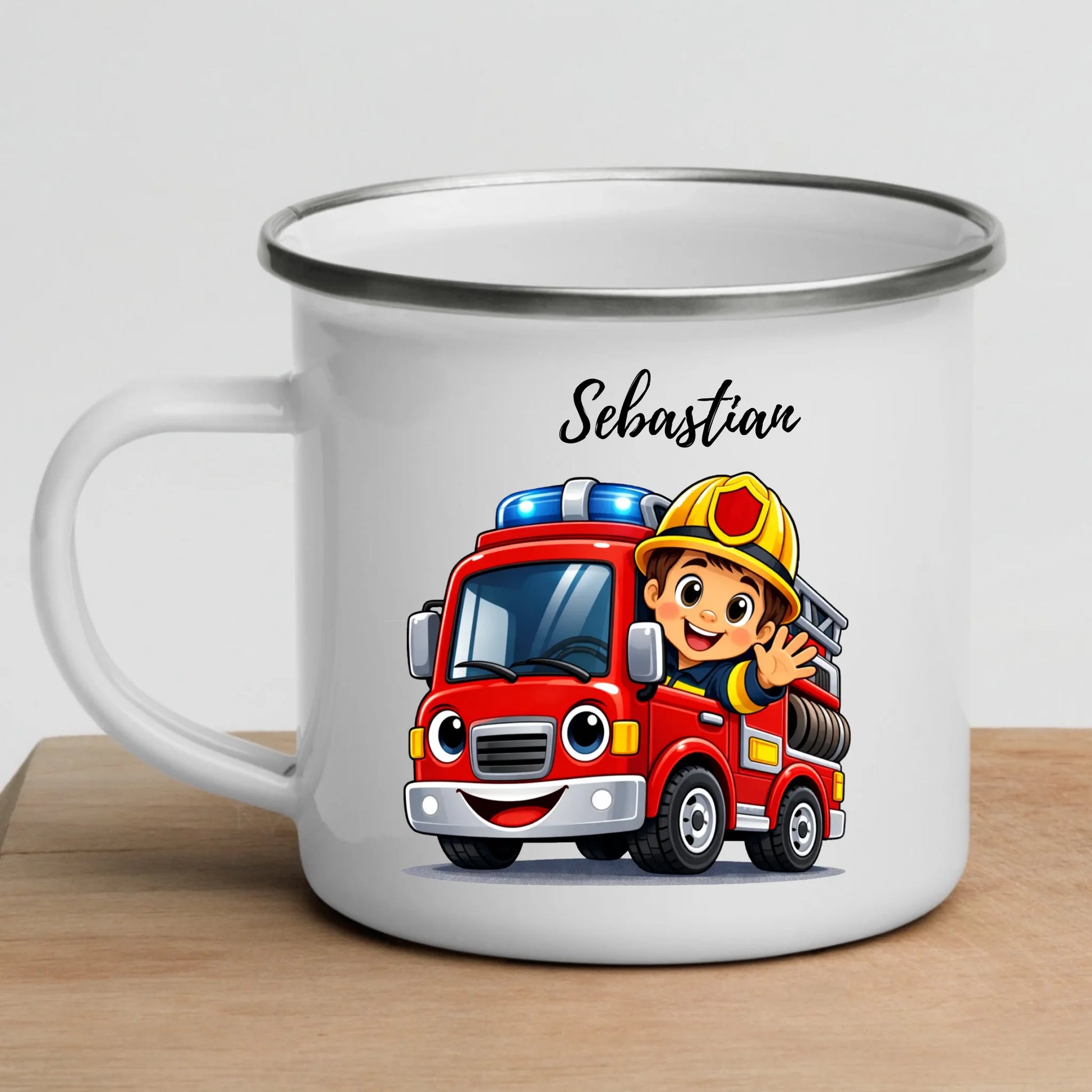 Personalisierte Emaille Kindertasse mit Namen von Little Mathilda – bruchsicherer Kinderbecher aus Emaille mit Henkel