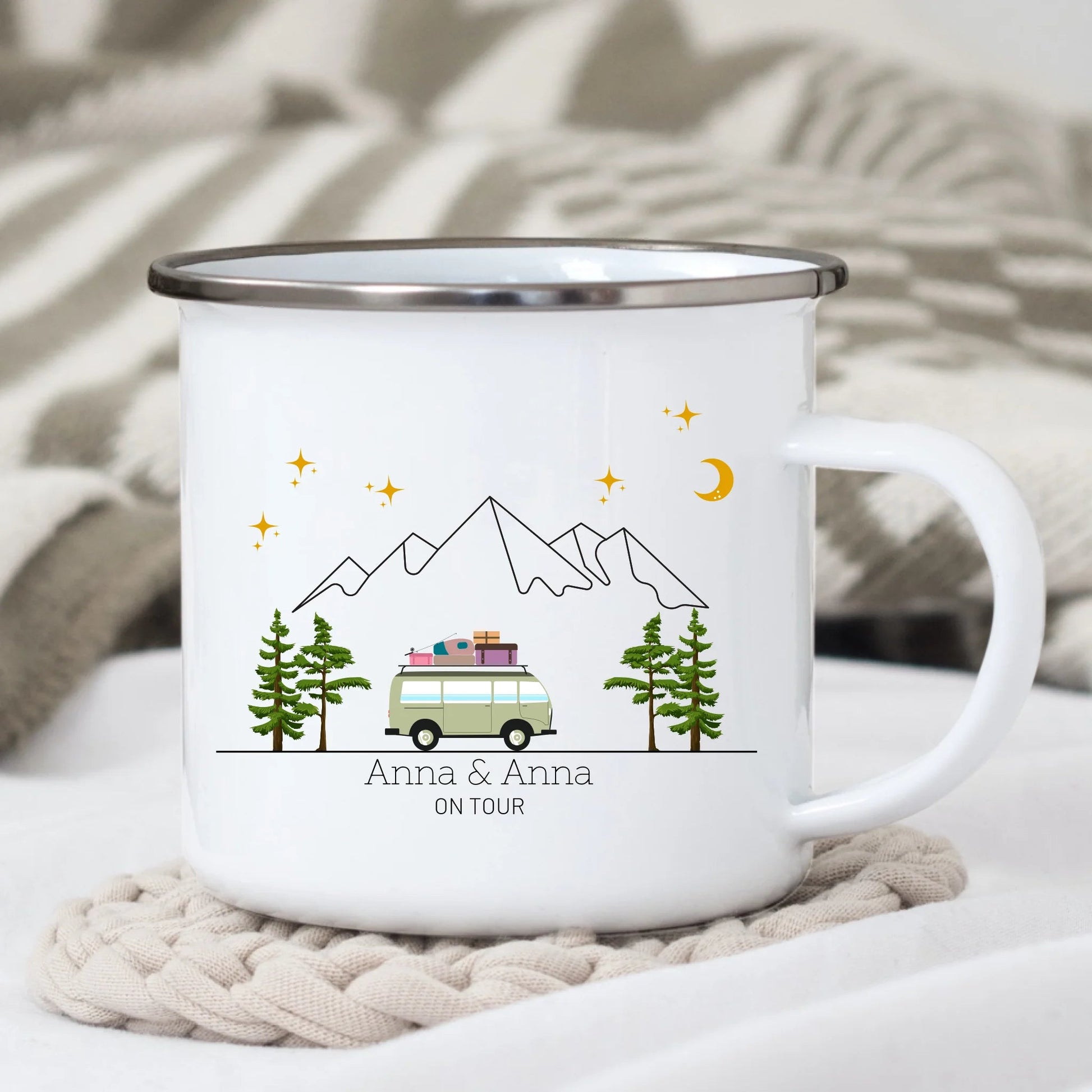 Bunter Reisecamper mit Gepäck Little Mathilda Little Mathilda Emaille Tasse