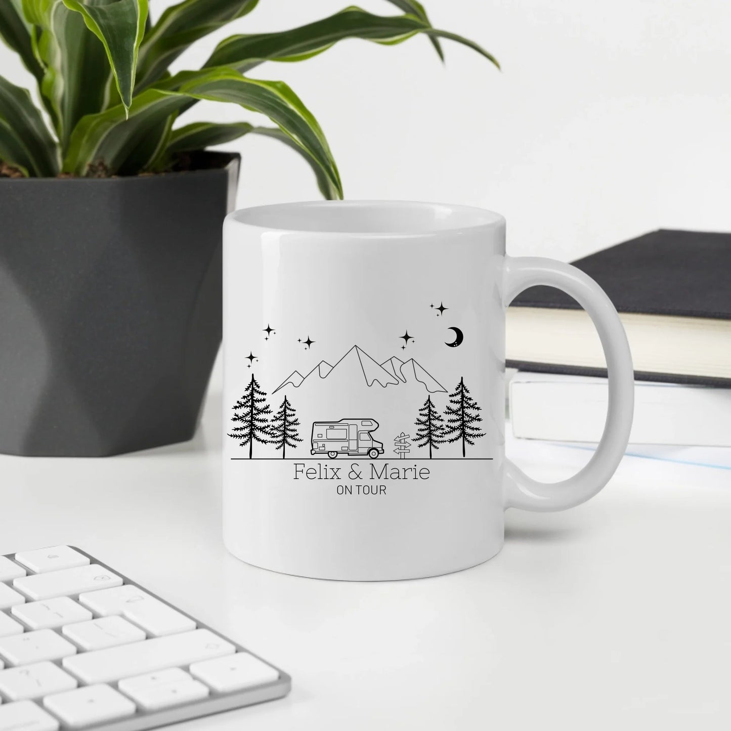 Emaille Camping Tasse mit vintage Wohnmobil Little Mathilda Little Mathilda Emaille Tasse