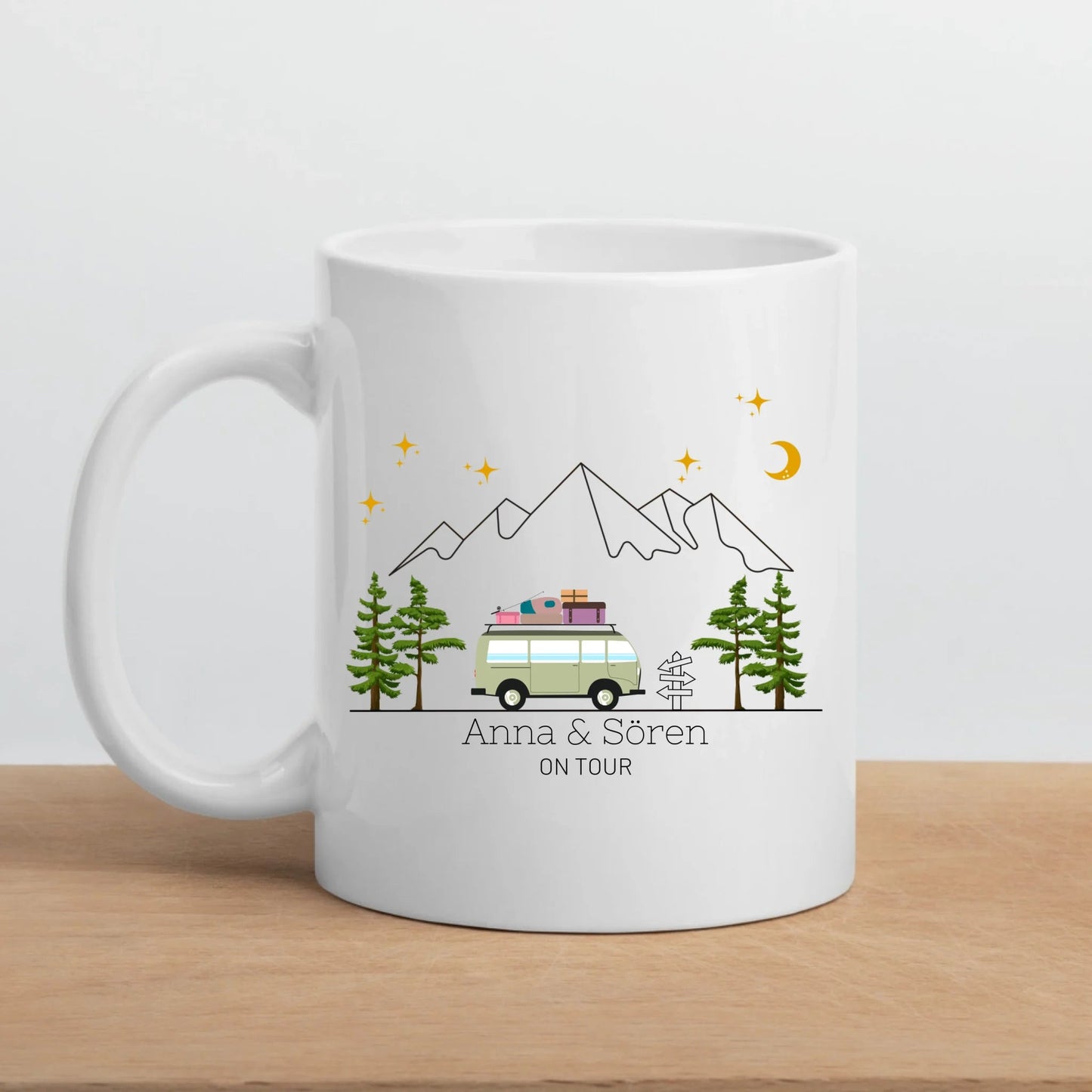 Personalisierte Emaille Camping Tasse "Bunter Reisecamper mit Gepäck" Little Mathilda Little Mathilda Emaille Tasse