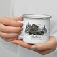 Personalisierte Emaille Camping Tasse mit Namen „Offroad Camper im Winter“ Little Mathilda Little Mathilda Emaille Tasse