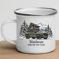 Personalisierte Emaille Camping Tasse mit Namen „Offroad Camper im Winter“ Little Mathilda Little Mathilda Emaille Tasse