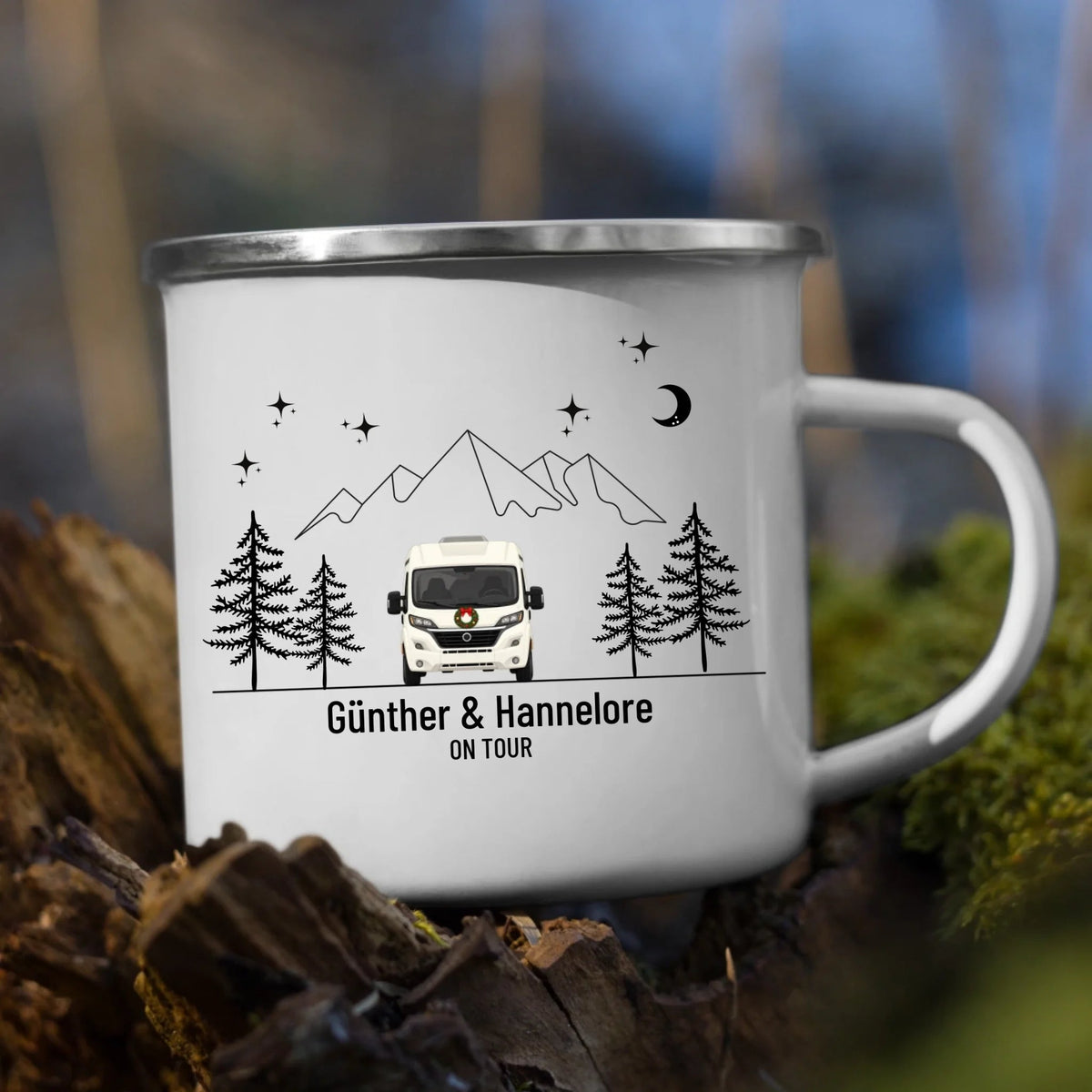 Personalisierte Emaille Camping Tasse mit Namen „Wohnmobil und Wohnwagen im Winter“ Little Mathilda Little Mathilda Emaille Tasse