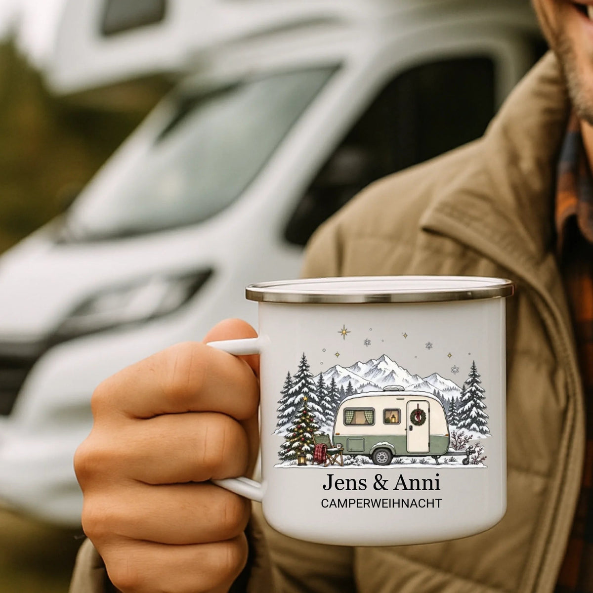 Personalisierte Emaille Camping Tasse mit Namen „Wohnwagen Weihnachten“ Little Mathilda Little Mathilda Emaille Tasse