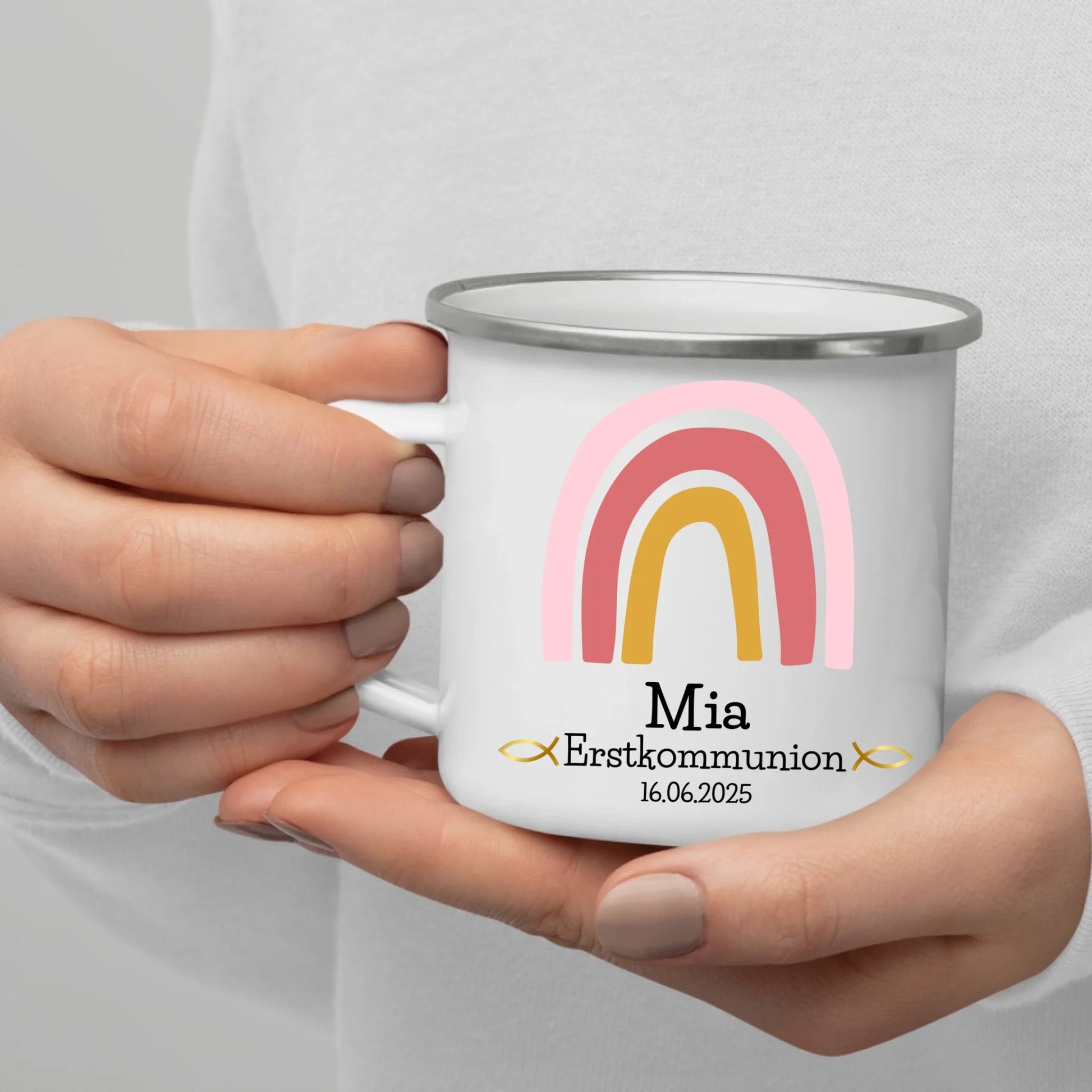Personalisierte Emaille-Tasse zur Erstkommunion – Regenbogen in Rosa Little Mathilda Emaille Tasse für Kinder 330ml