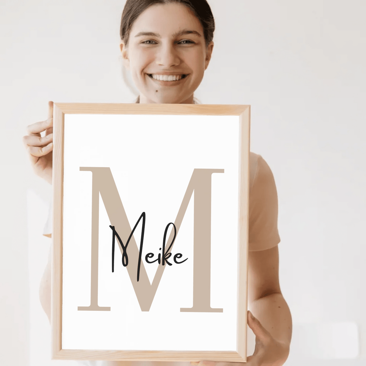 Personalisiertes Namensposter bunte Buchstaben Little Mathilda merchOne Emaille Tasse