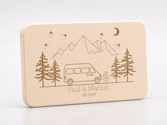 Personalisiertes Frühstücksbrett für Camper "Camper Van" mit Namen und Gravur aus 100% Buchenholz Little Mathilda Little Mathilda Frühstücksbrett