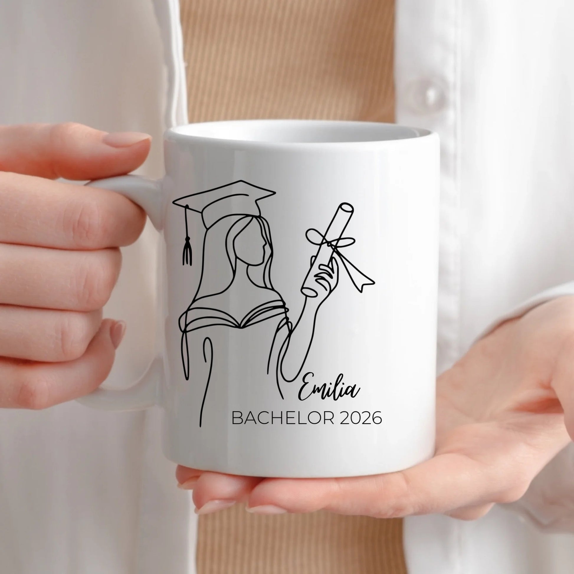 Personalisierte Abschluss - Tasse 2025 mit Namen – Erinnerungsstück zum Abschluss Little Mathilda Little Mathilda Keramik Tasse