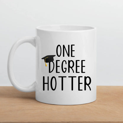 Personalisierte Abschluss Tasse "One Degree Hotter" Little Mathilda Little Mathilda Keramik Tasse