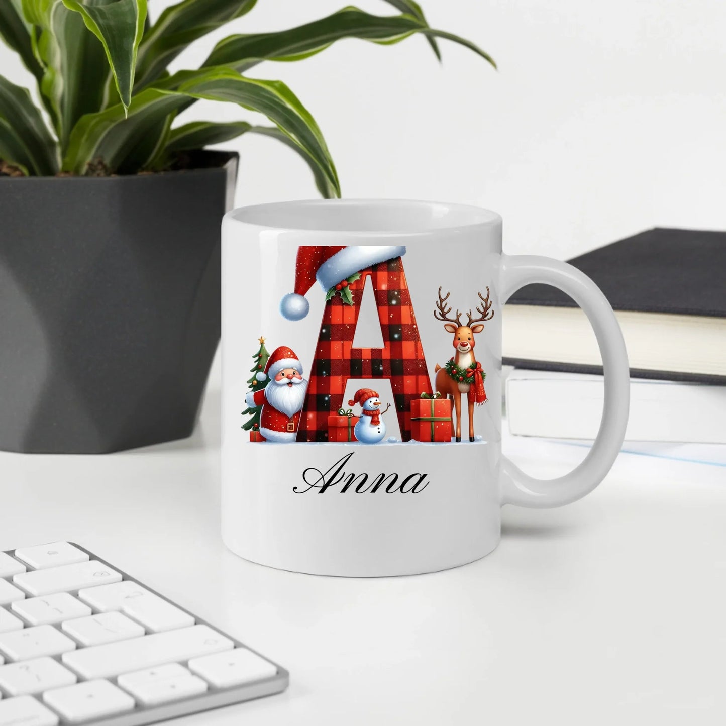 Personalisierte Weihnachtstasse mit Namen und Buchstaben Little Mathilda Little Mathilda Keramik Tasse