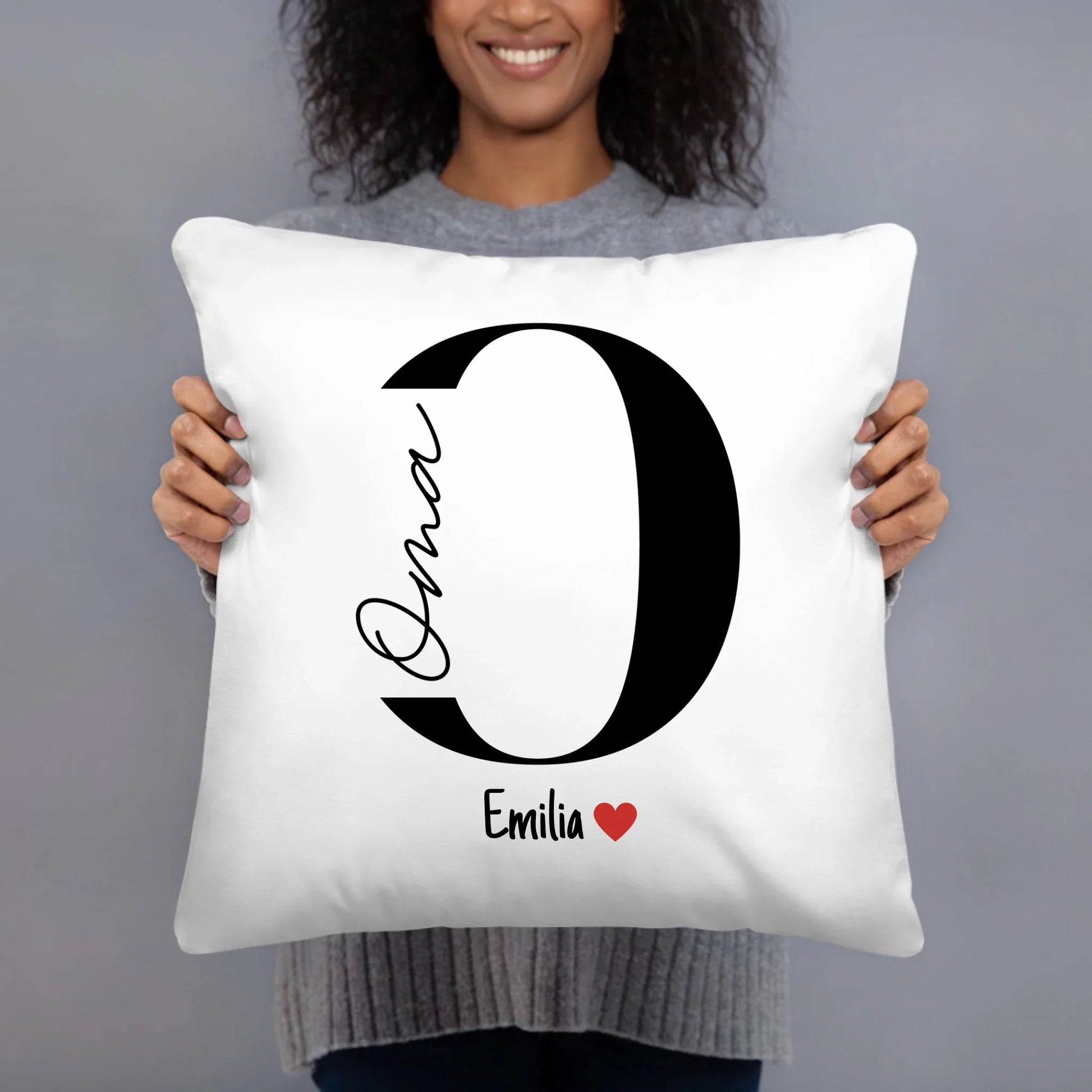 Oma - Tasse mit Namen der Enkelkinder Little Mathilda Little Mathilda Kissen