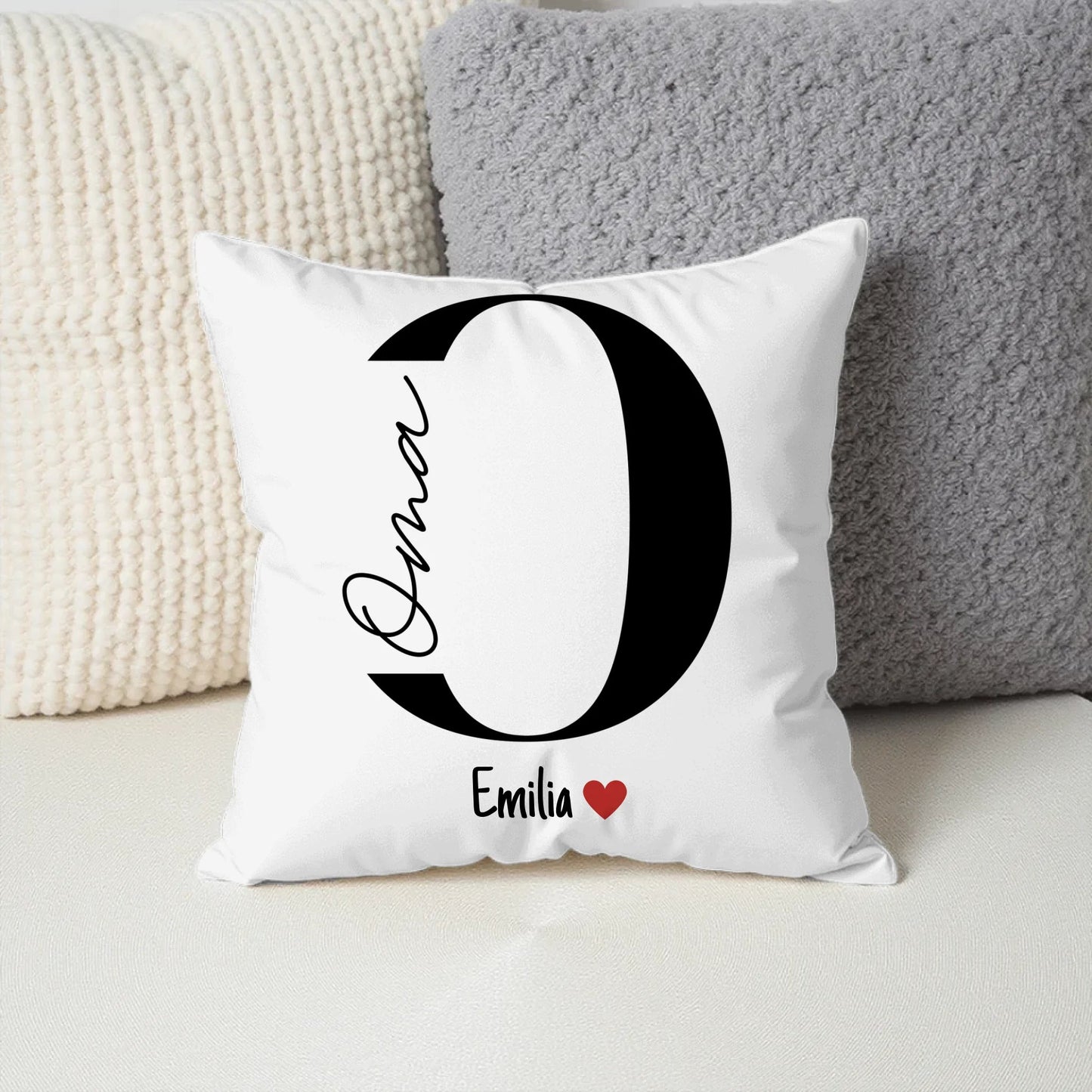 Oma - Tasse mit Namen der Enkelkinder Little Mathilda Little Mathilda Kissen