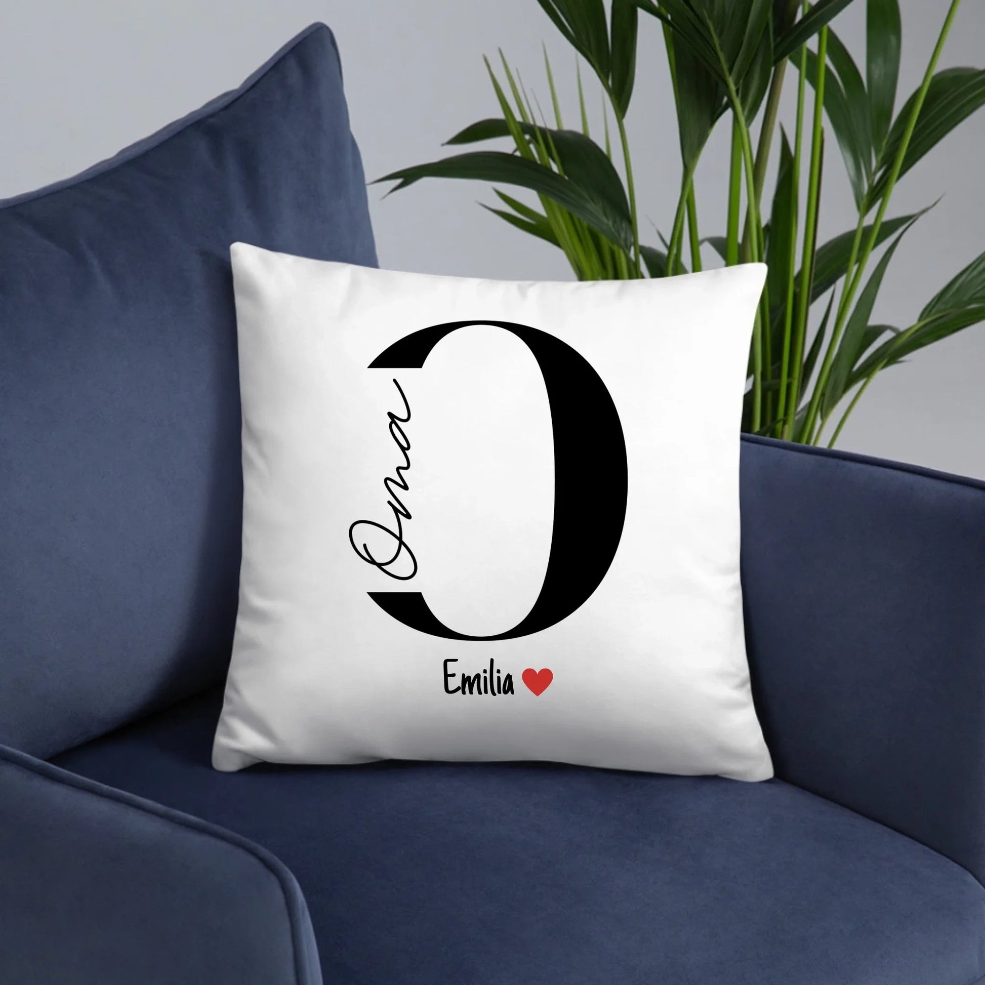 Oma - Tasse mit Namen der Enkelkinder Little Mathilda Little Mathilda Kissen