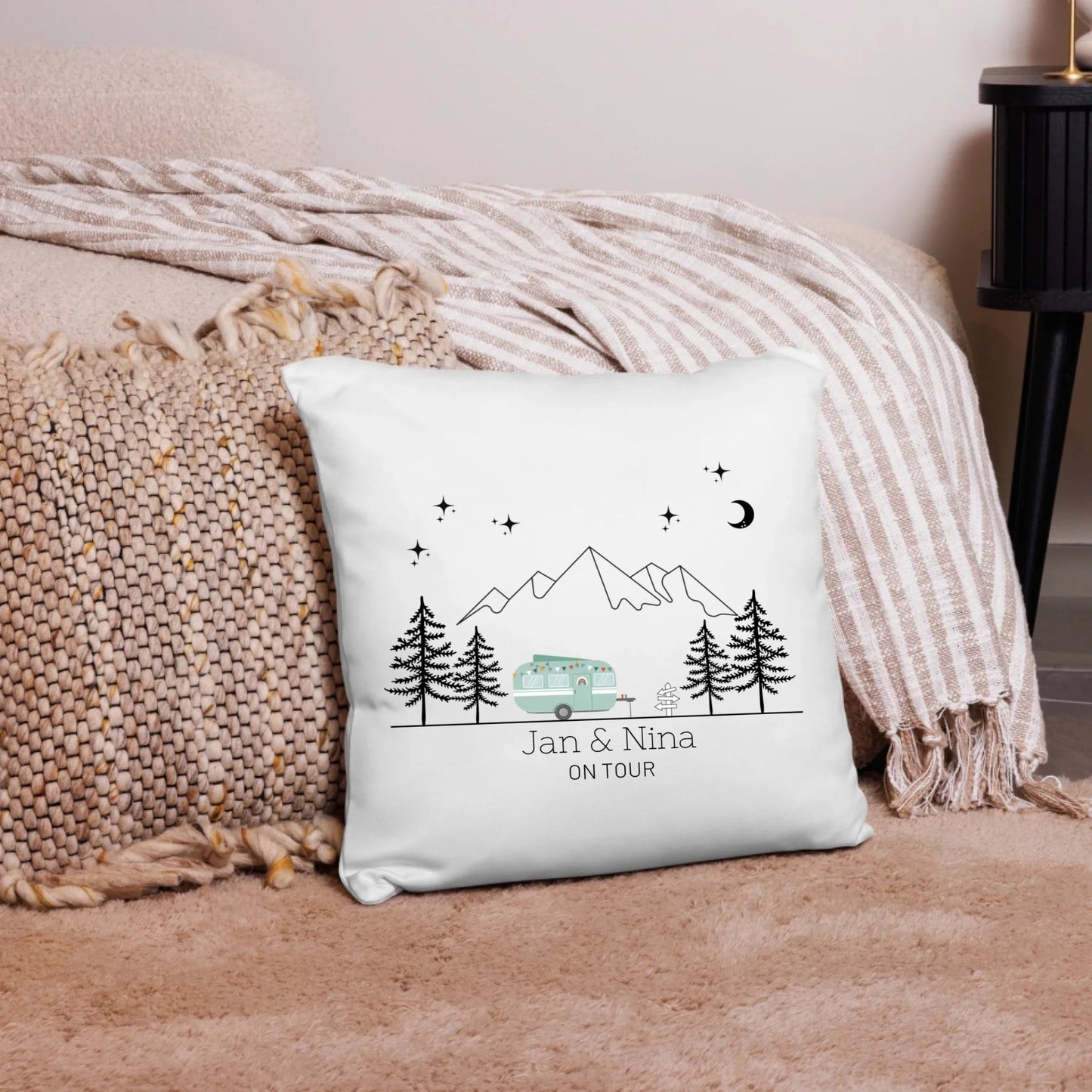 Personalisierte Camping Kissen "Happy Camper" Little Mathilda Little Mathilda Kissen