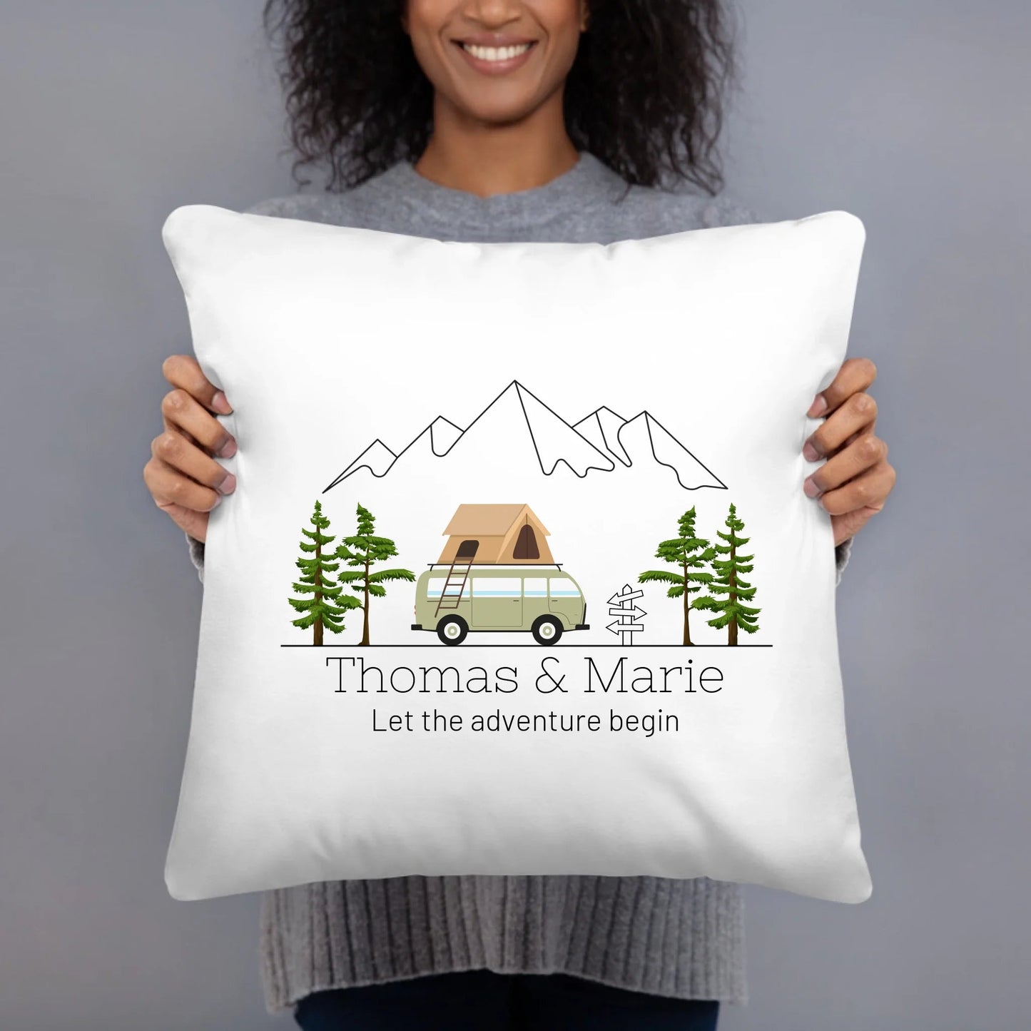 Personalisiertes Camping Kissen bunter Camper mit Dachzelt Little Mathilda Little Mathilda Kissen