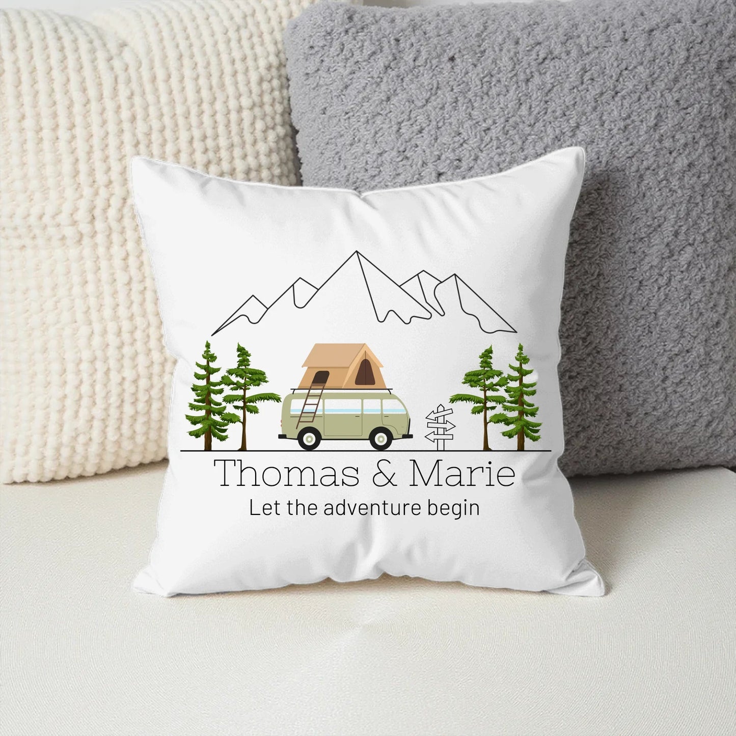 Personalisiertes Camping Kissen bunter Camper mit Dachzelt Little Mathilda Little Mathilda Kissen