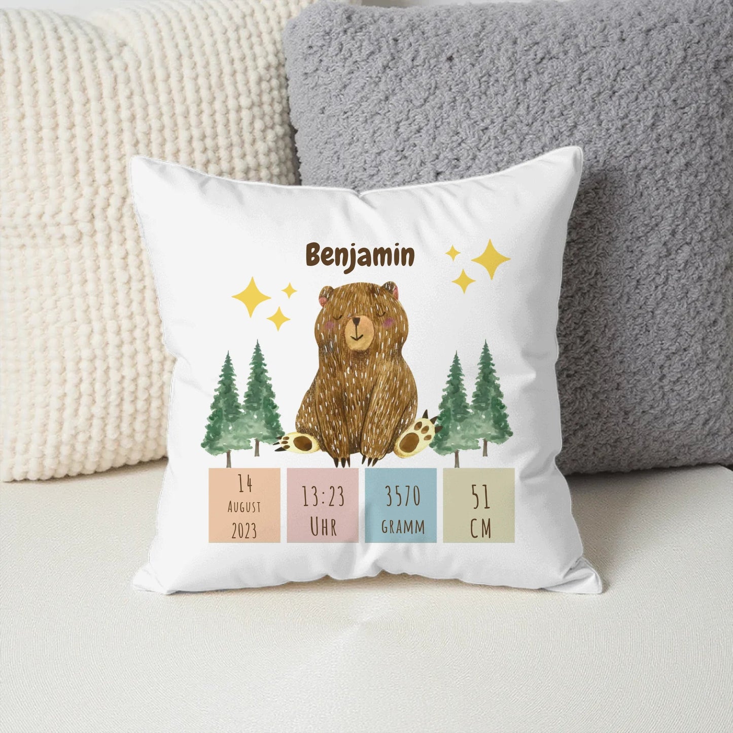 Personalisiertes Geburtskissen: Schlafbär (40x40cm Baumwolle) Little Mathilda Little Mathilda Kissen