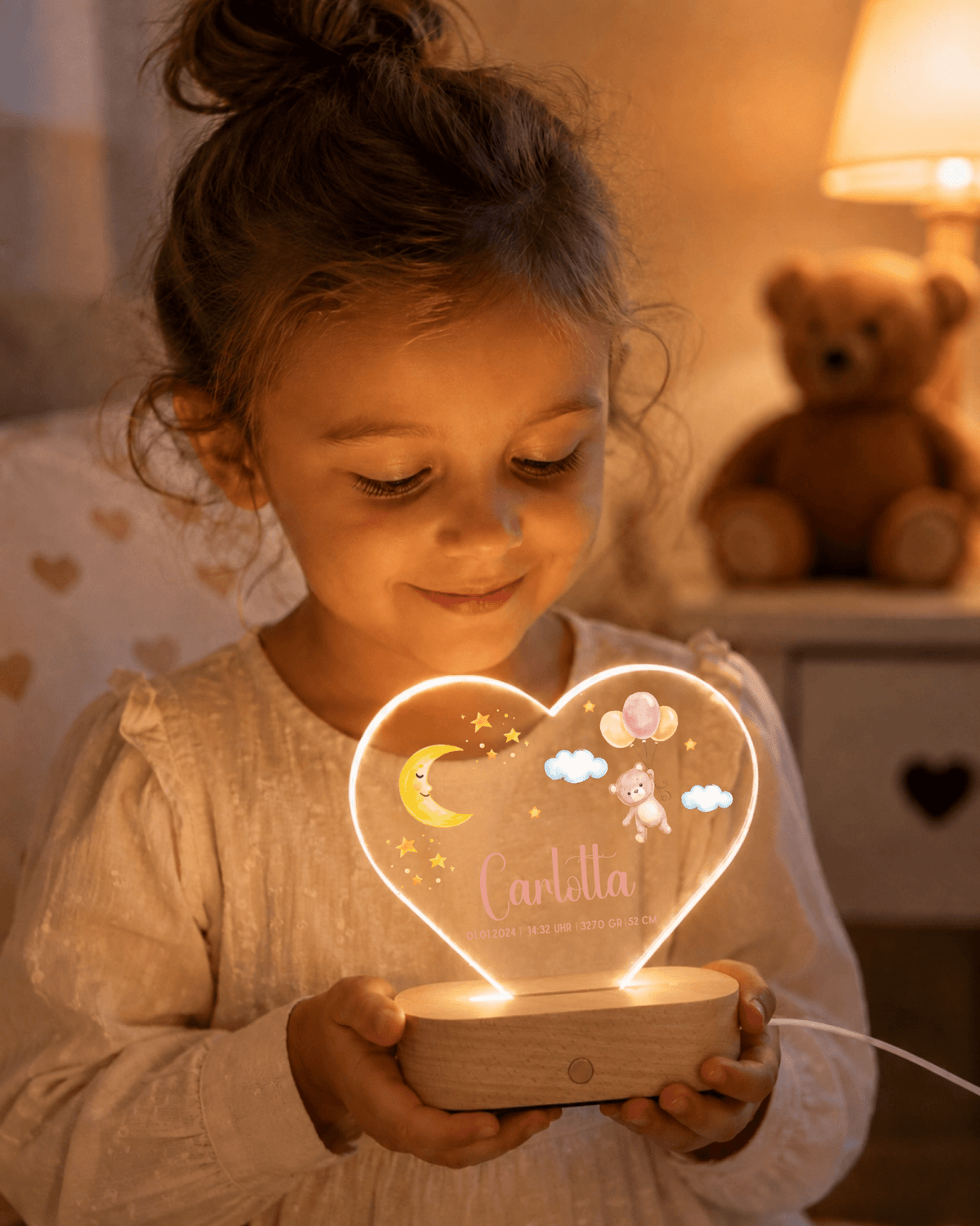 Personalisiertes Acryl-Nachtlicht Herzform mit Namen & Geburtsdaten Little Mathilda Little Mathilda Nachtlicht