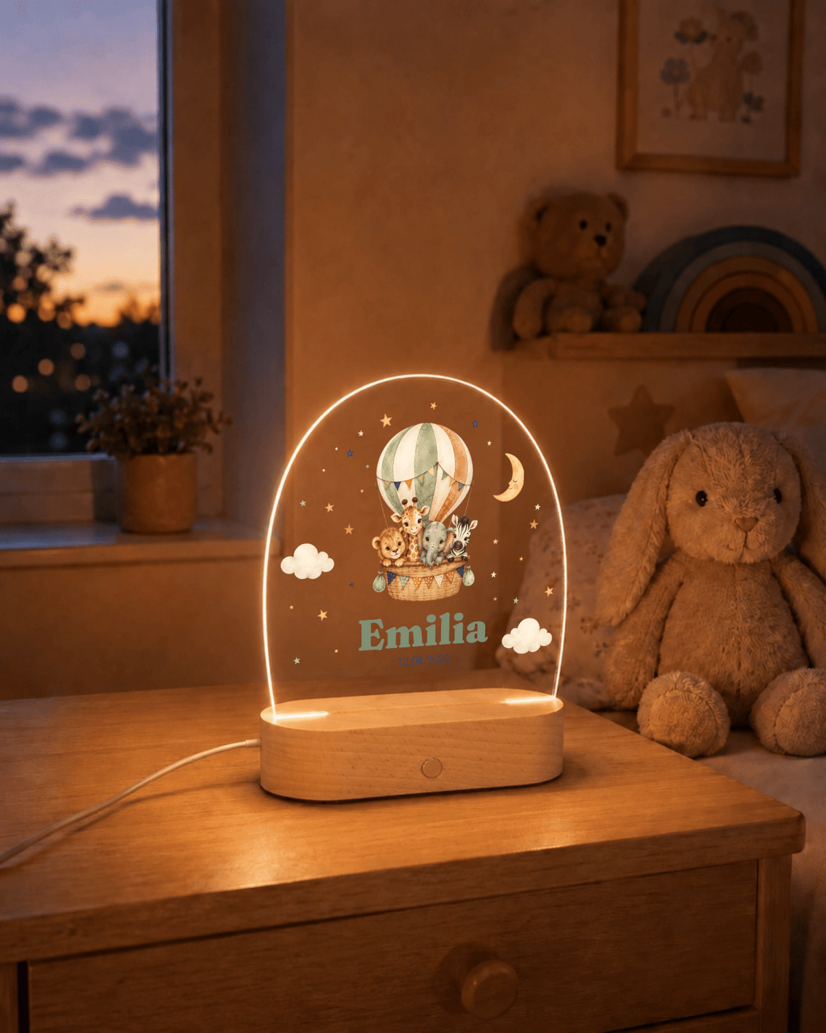 Personalisiertes Nachtlicht mit Namen und Datum – Safari-Tiere im Heißluftballon Little Mathilda Little Mathilda Nachtlicht