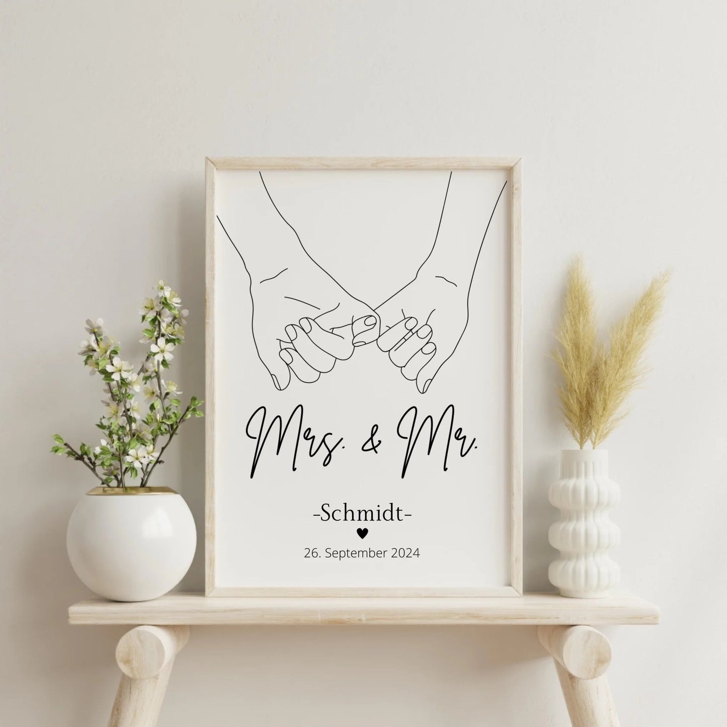 Hochzeitsposter: Mrs. & Mr. "haltende Hände" Little Mathilda Little Mathilda Poster