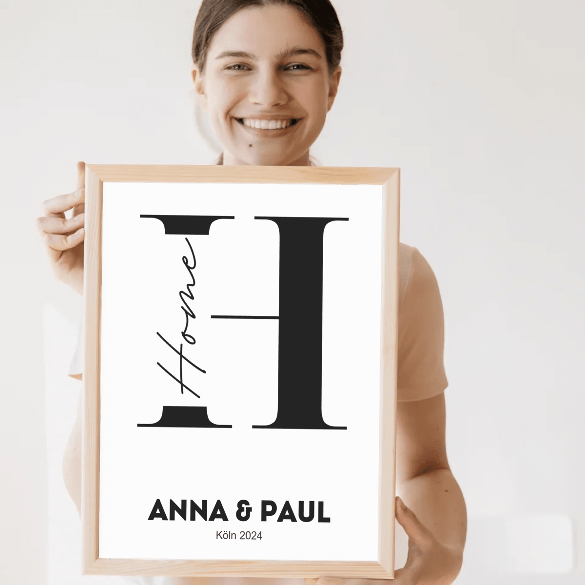 Minimalistisches Poster "HOME" in schwarz weiß mit Namen Little Mathilda Little Mathilda Poster