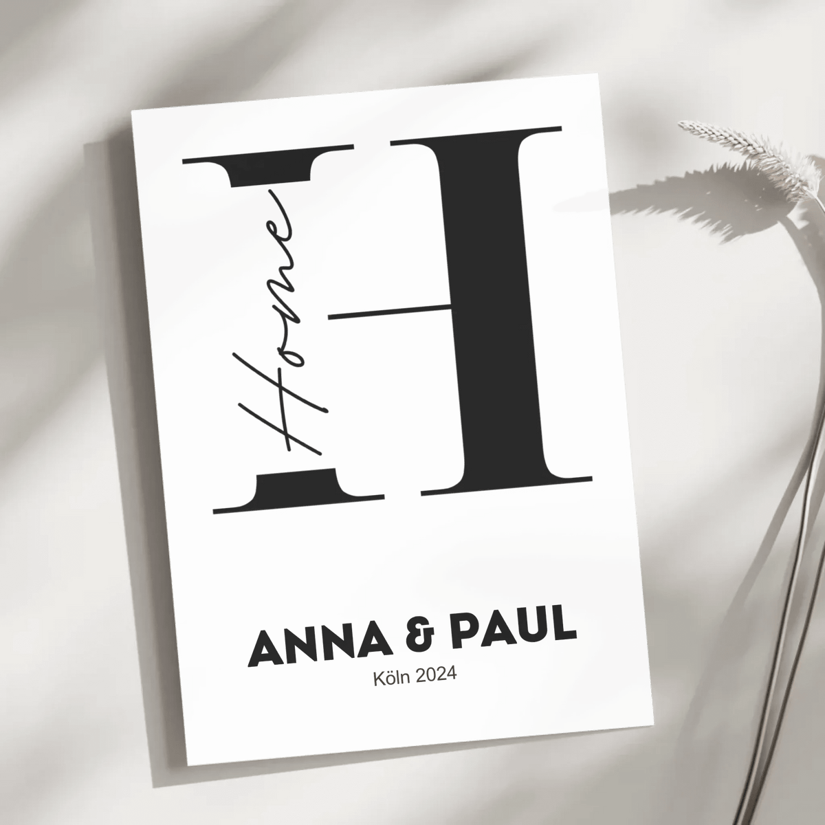 Minimalistisches Poster "HOME" in schwarz weiß mit Namen Little Mathilda Little Mathilda Poster