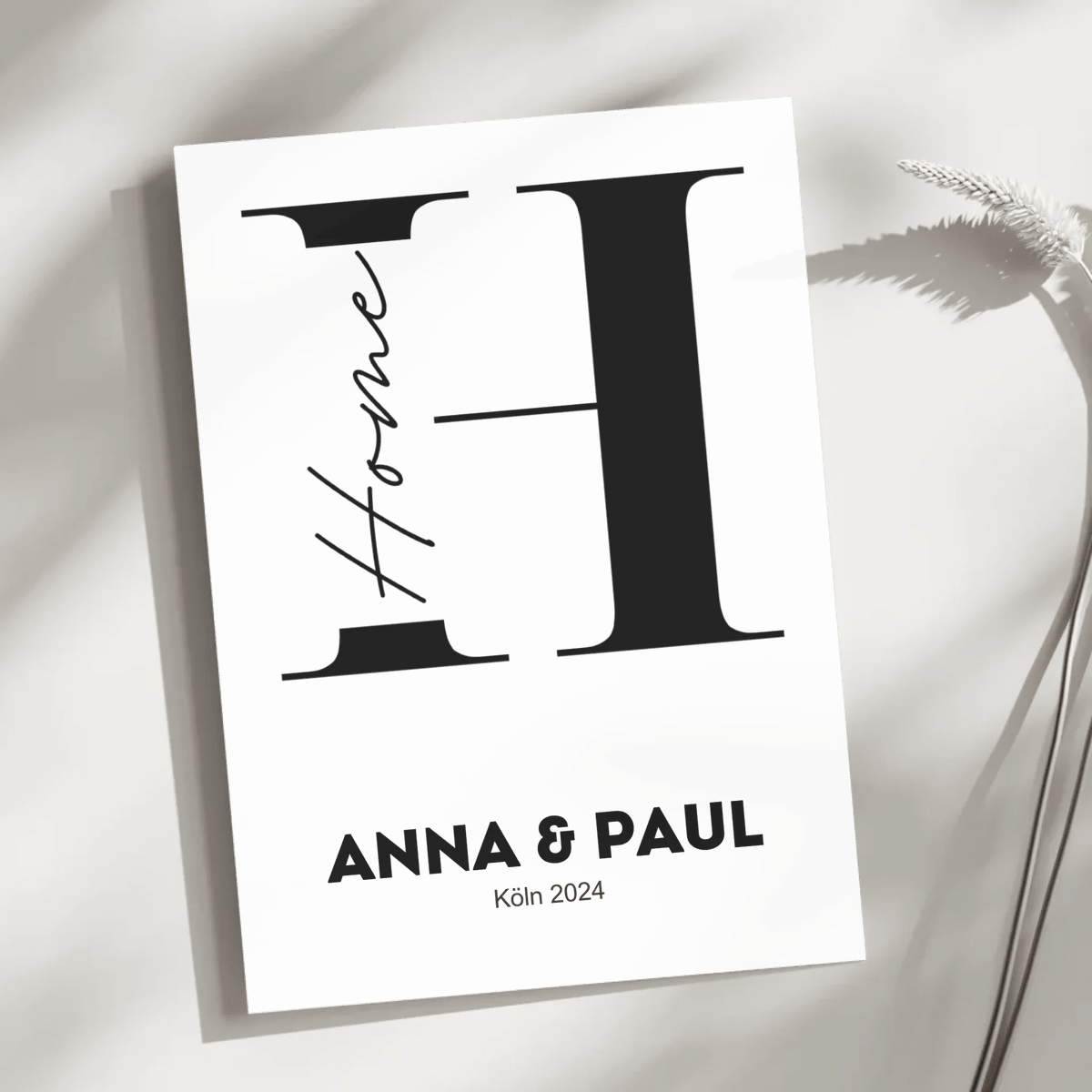 Minimalistisches Poster "HOME" in schwarz weiß mit Namen Little Mathilda Little Mathilda Poster