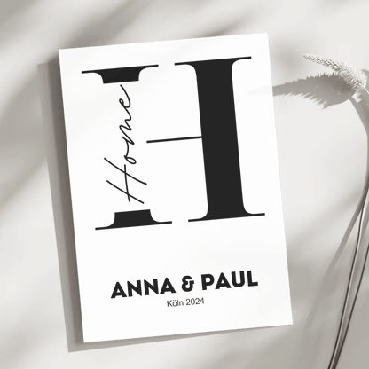 Minimalistisches Poster "HOME" in schwarz weiß mit Namen Little Mathilda Little Mathilda Poster
