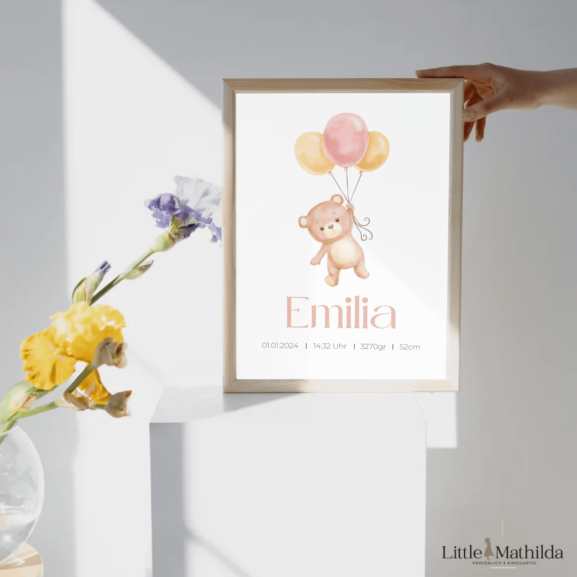Personalisiertes Geburtsposter mit Bär, Luftballons und Geburtsdaten Little Mathilda Little Mathilda Poster