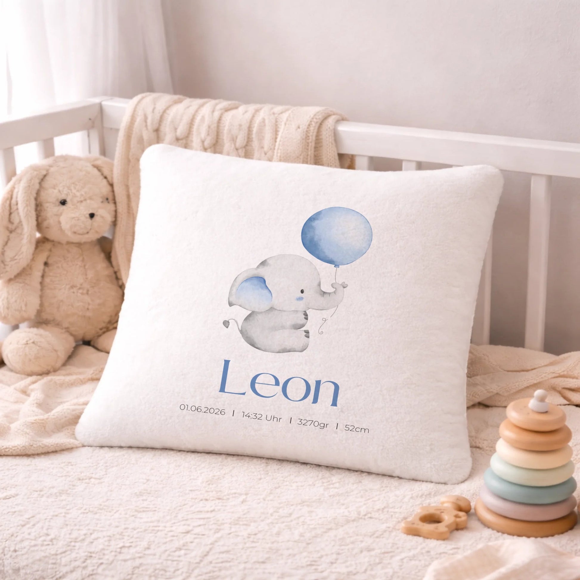 Personalisiertes Geburtsposter mit Elefant, Luftballon und Geburtsdaten Little Mathilda Little Mathilda Poster