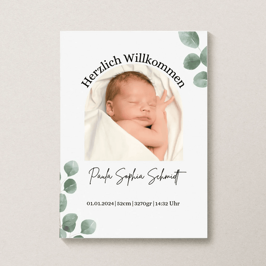 Personalisiertes Geburtsposter mit Foto & Geburtsdaten – Eukalyptus Design fürs Kinderzimmer Little Mathilda Little Mathilda Poster