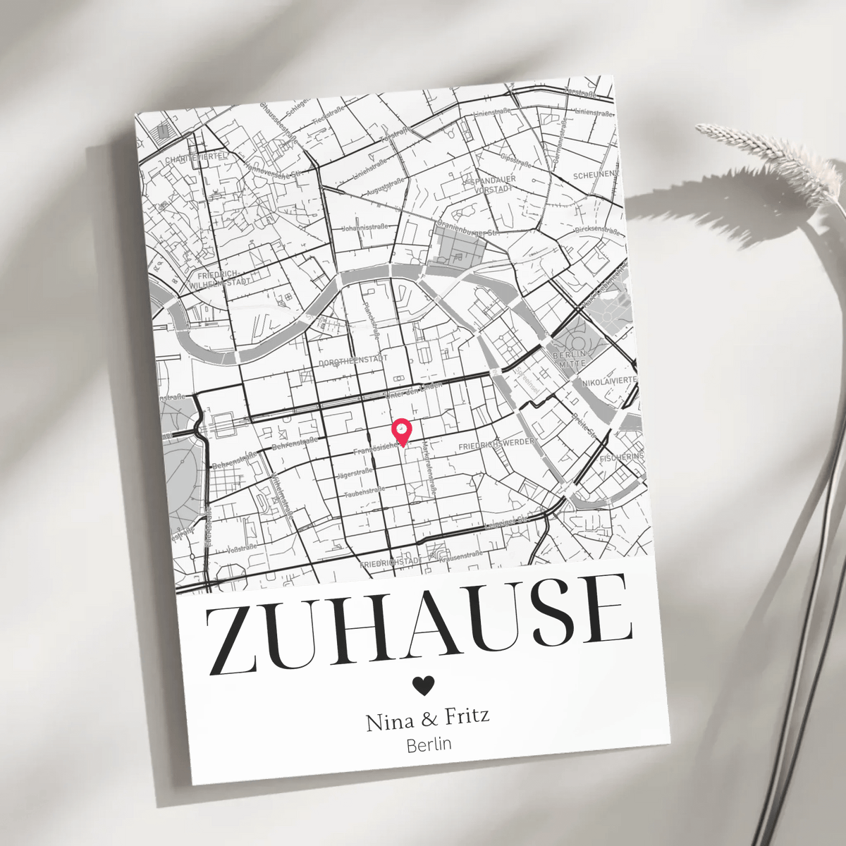 Personalisiertes Geschenk zum Einzug: Zuhause Poster mit Koordinaten Little Mathilda Little Mathilda Poster