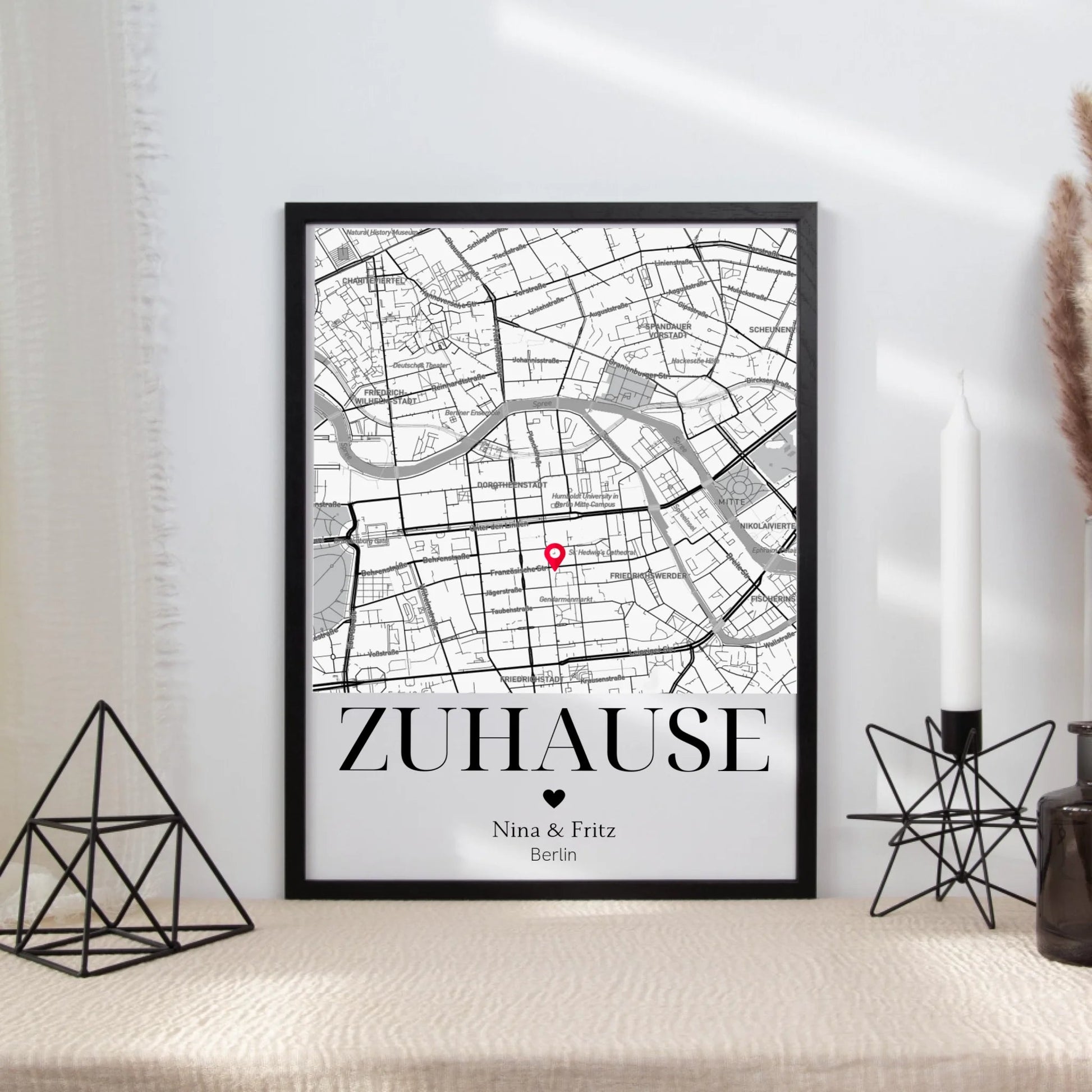 Personalisiertes Geschenk zum Einzug: Zuhause Poster mit Koordinaten Little Mathilda Little Mathilda Poster