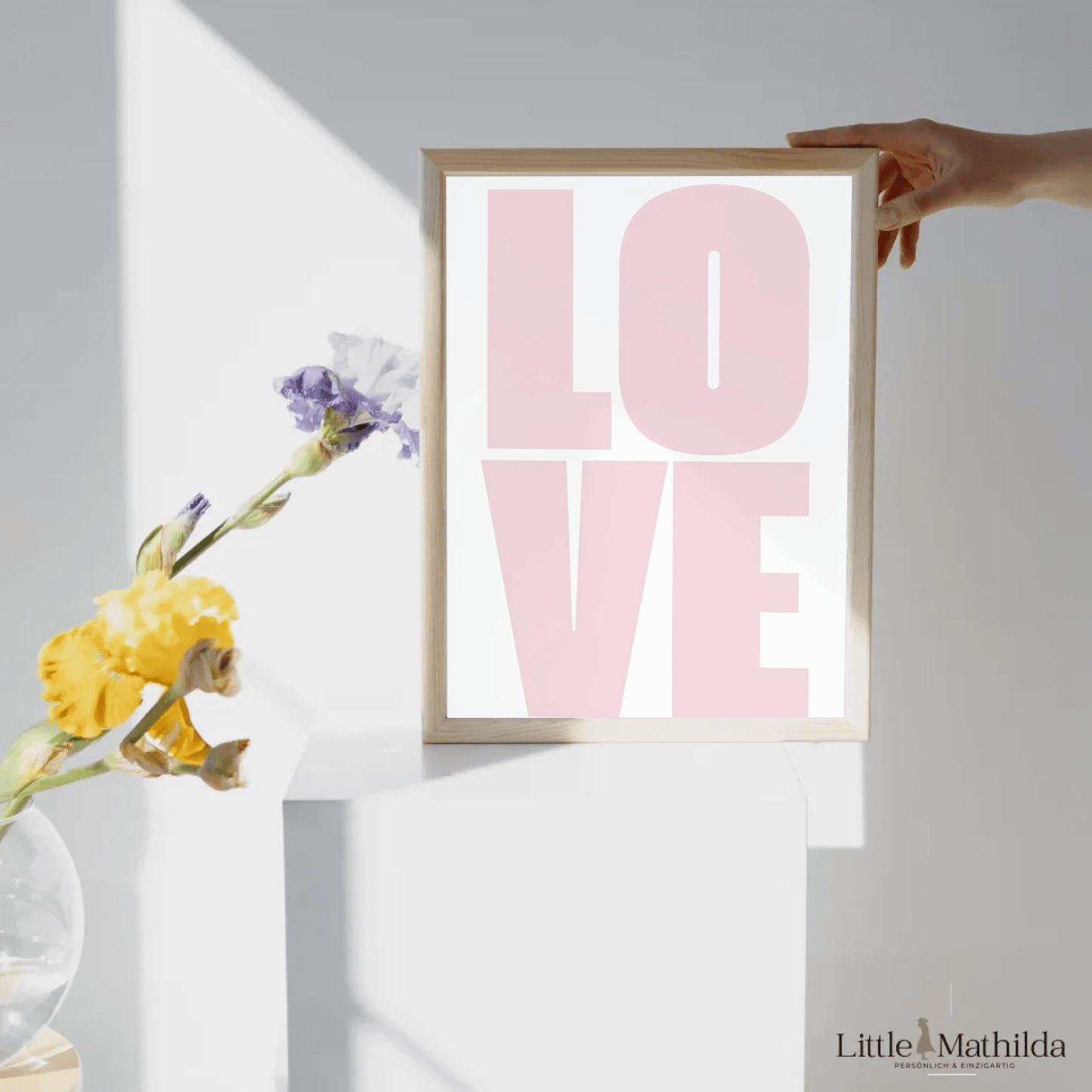 Typografie - Poster „LOVE“ – Modernes Fotoposter Little Mathilda Little Mathilda Poster