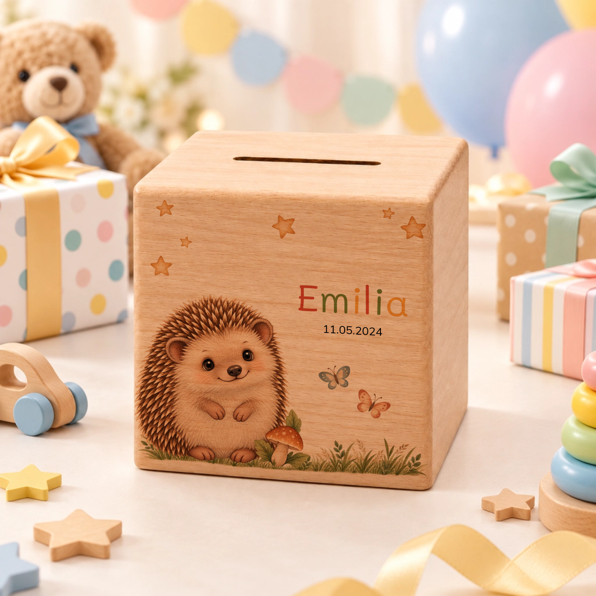 Personalisierte Holzspardose mit Igel, Name & Datum Little Mathilda Little Mathilda Spardose