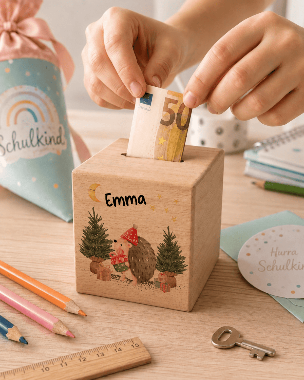 Personalisierte Holzspardose zu Weihnachten mit Name und Igel Little Mathilda Little Mathilda Spardose