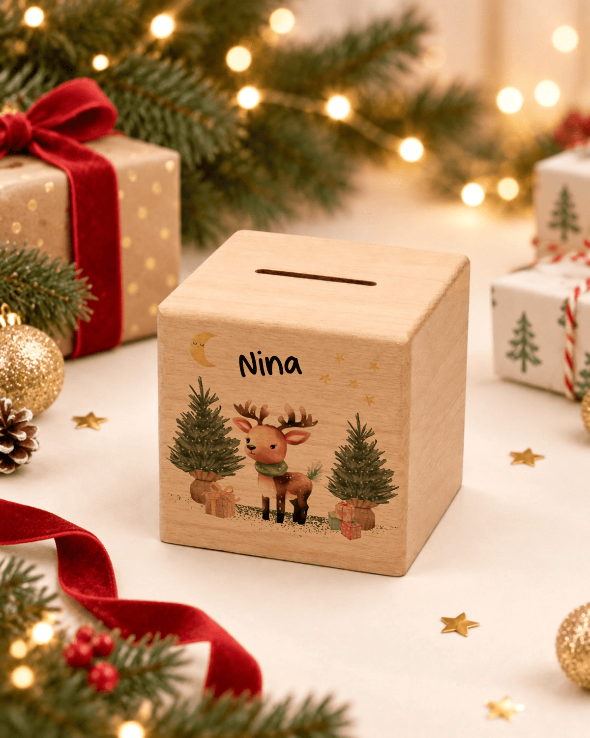 Personalisierte Holzspardose zu Weihnachten mit Name und Rentier Little Mathilda Little Mathilda Spardose