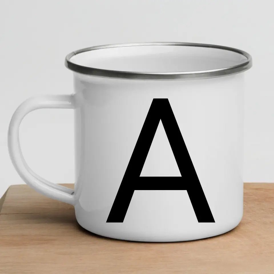Minimalistische Buchstabentasse Little Mathilda Little Mathilda Tasse